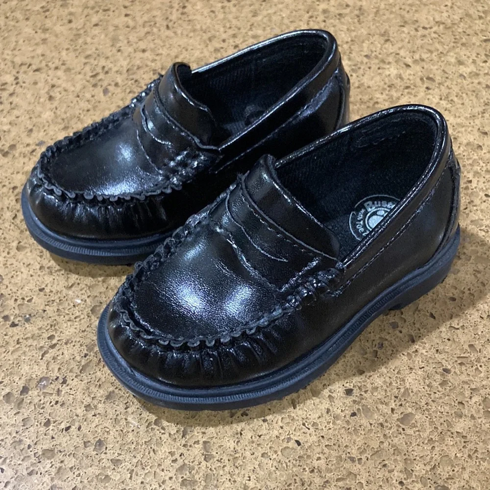 Buster Brown Black Toe Zone Baby or New Walker Size 5 Like New